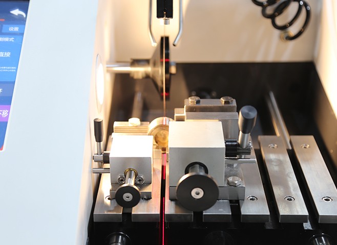 FERCUT T20 Accurate laser positioning.jpg